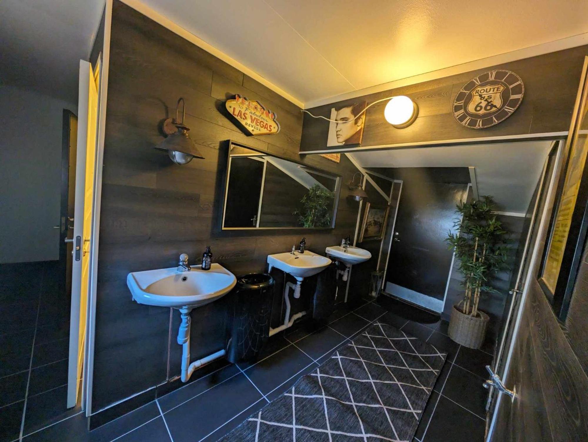 Raella Camp - Oeland Hotel บอรีโฮล์ม ภายนอก รูปภาพ